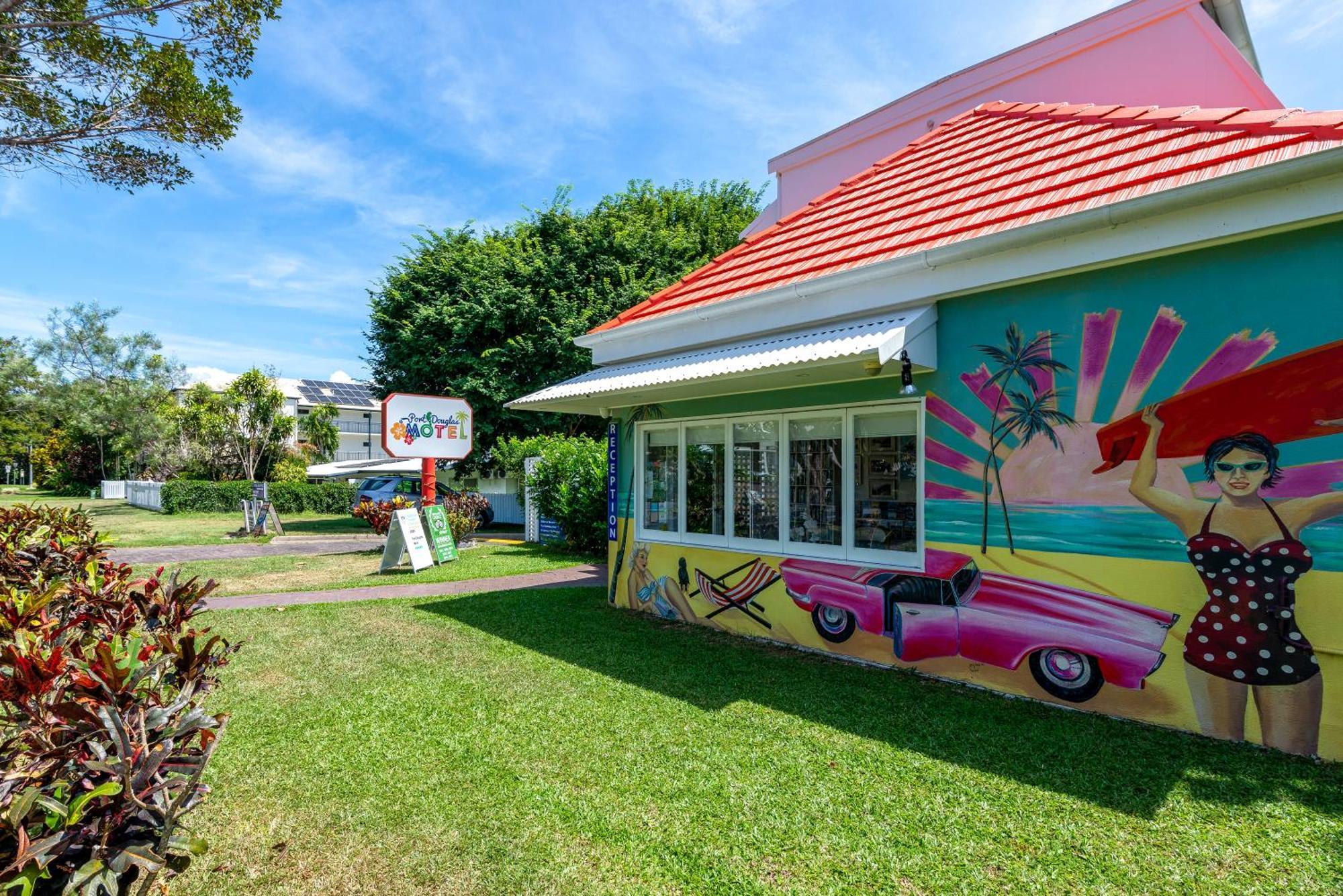 Port Douglas Motel Zewnętrze zdjęcie