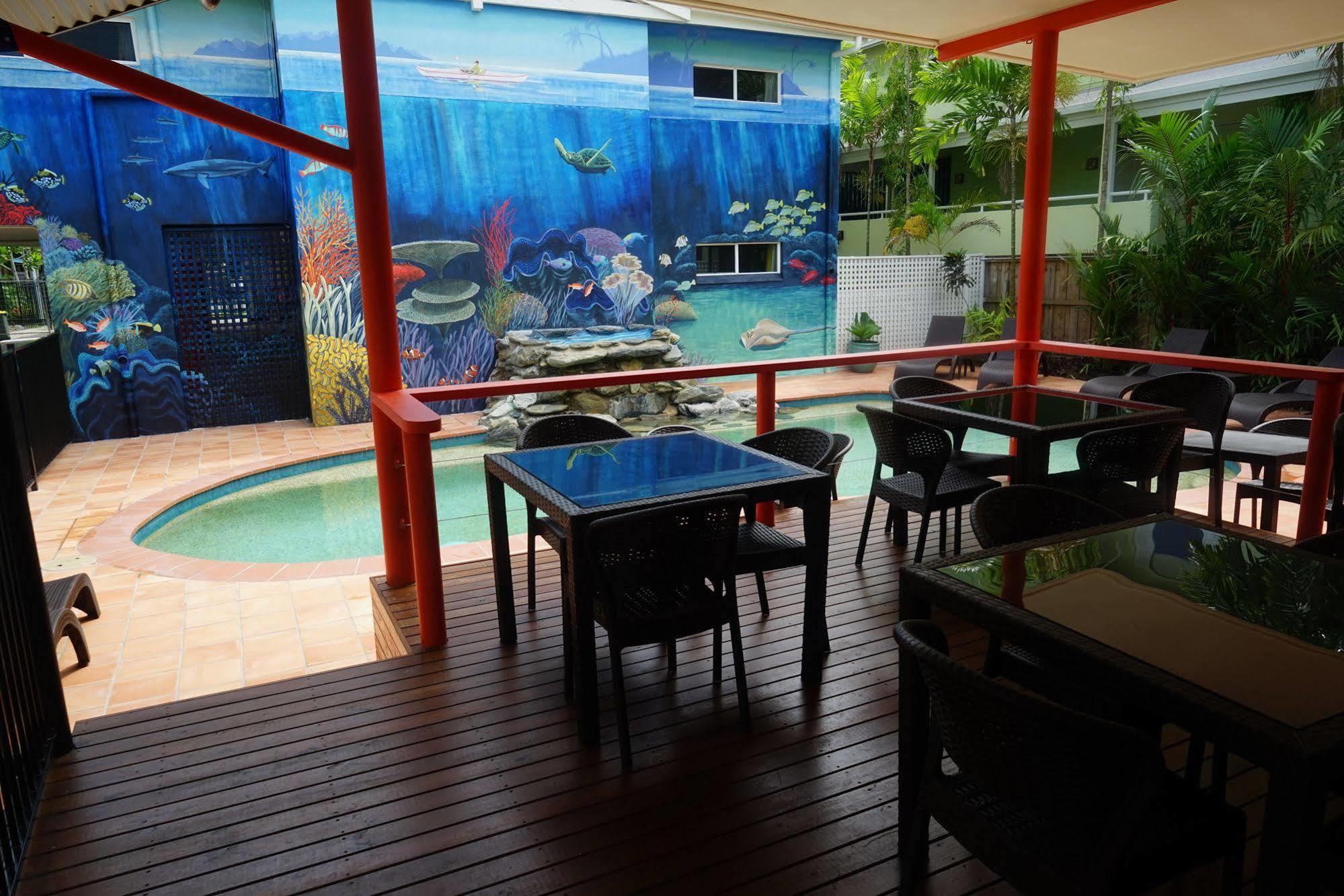 Port Douglas Motel Zewnętrze zdjęcie