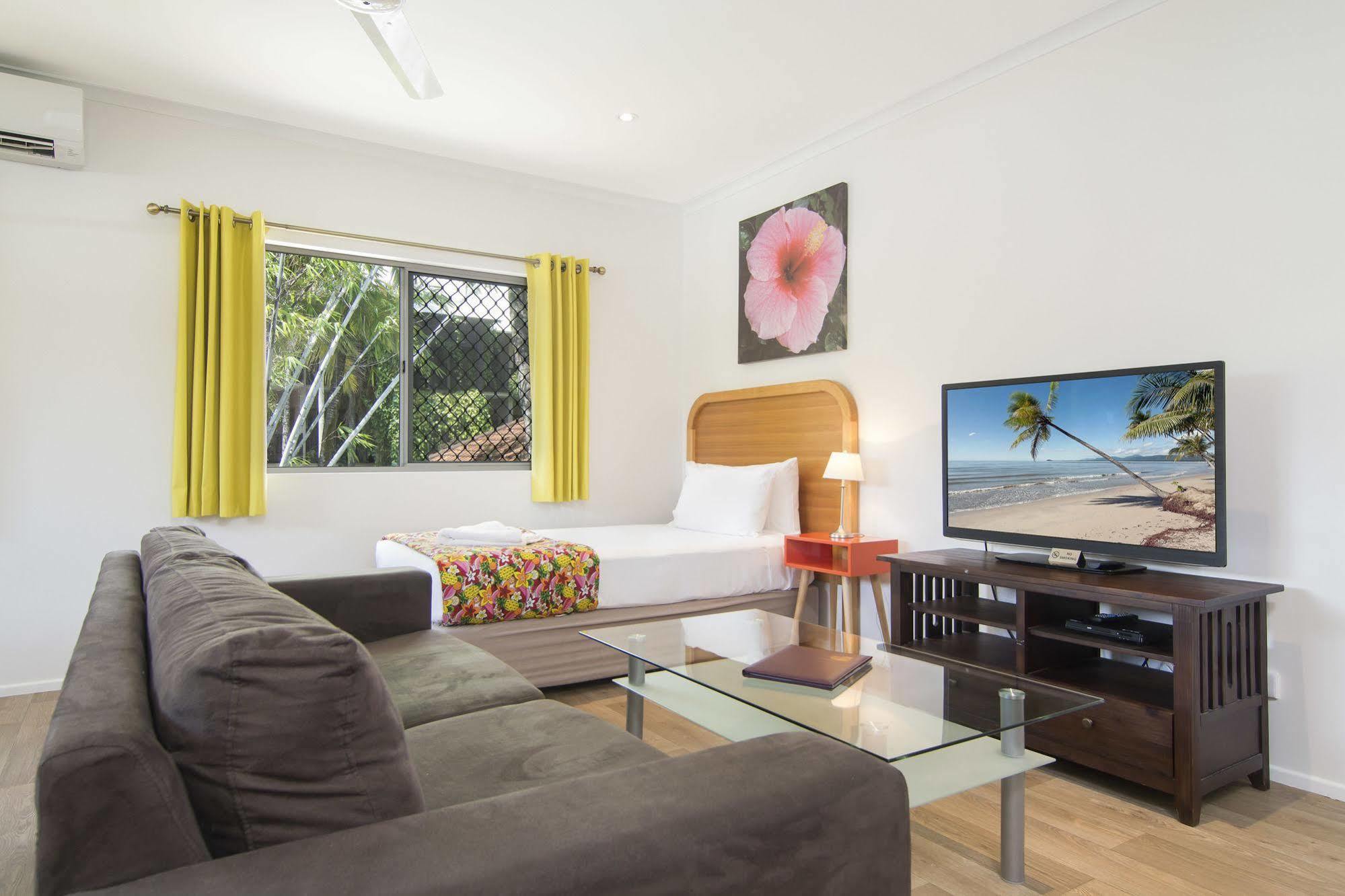Port Douglas Motel Zewnętrze zdjęcie